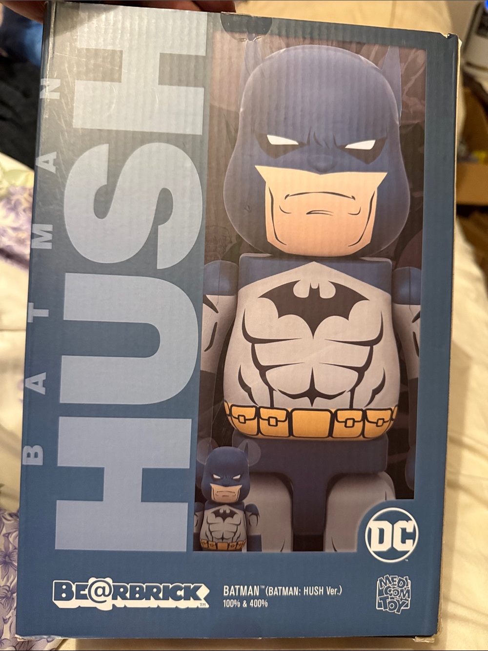 BE@RBRICK Batman Hush Figure 100% and 400%